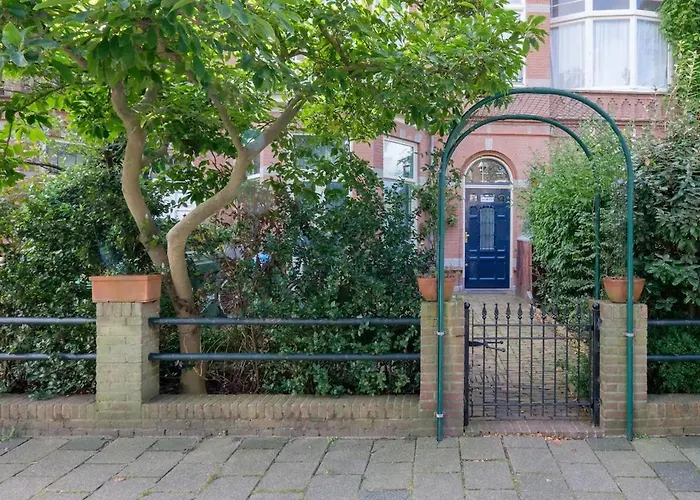 アパート Flora's Palace - Scheveningen *