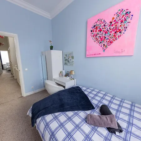 Irene's Palace Apartment