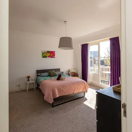Irene's Palace Apartment *