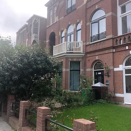 Flora's Palace - Scheveningen Lägenhet *