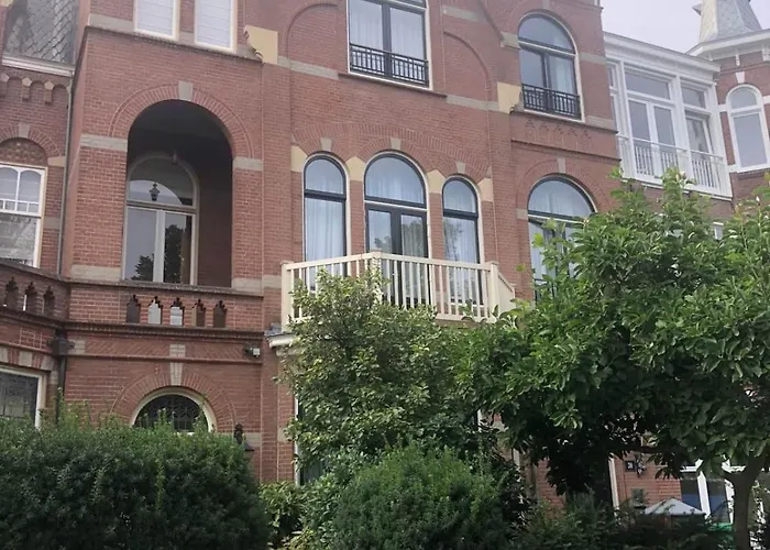 Flora's Palace - Scheveningen The Hague