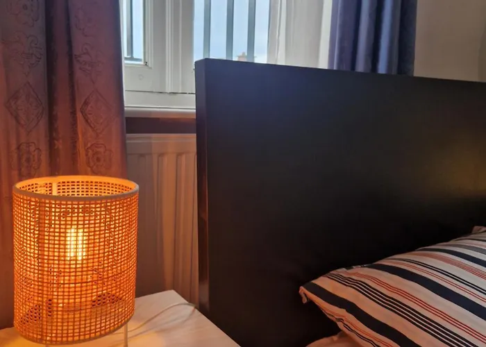 Apartment Flora's Palace - Scheveningen *