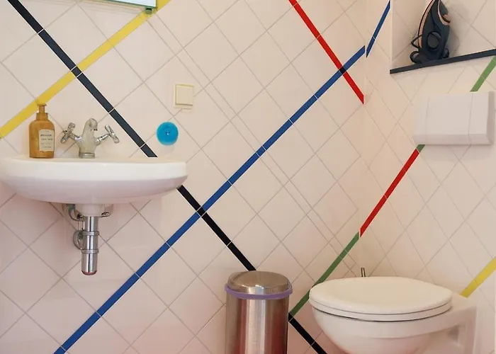 Flora's Palace - Scheveningen Apartment *